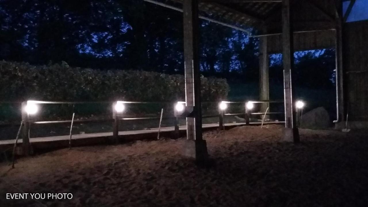 豪特克拉斯住宿加早餐旅馆 Wimille 外观 照片